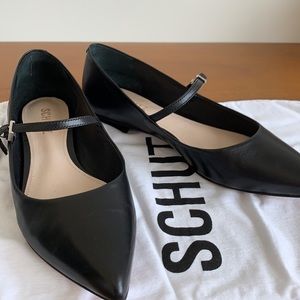 Schutz Sunny leather black flat